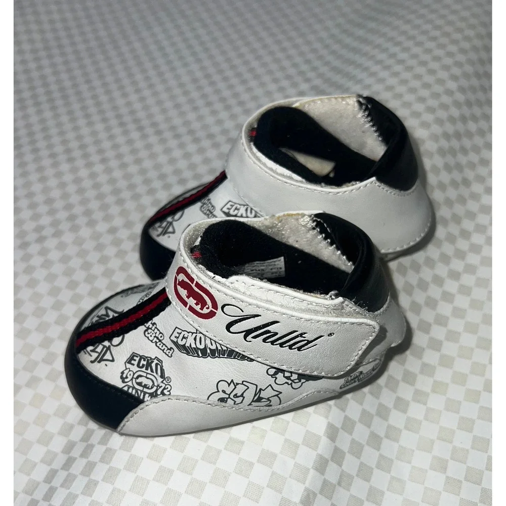 Ecko‎ Unltd Clout II Crib Shoes Baby Size 2 White Black Red Graffiti Sneakers